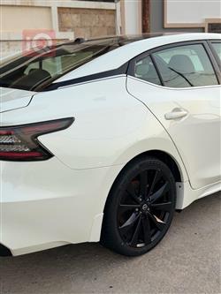 نیسان مەگزیما